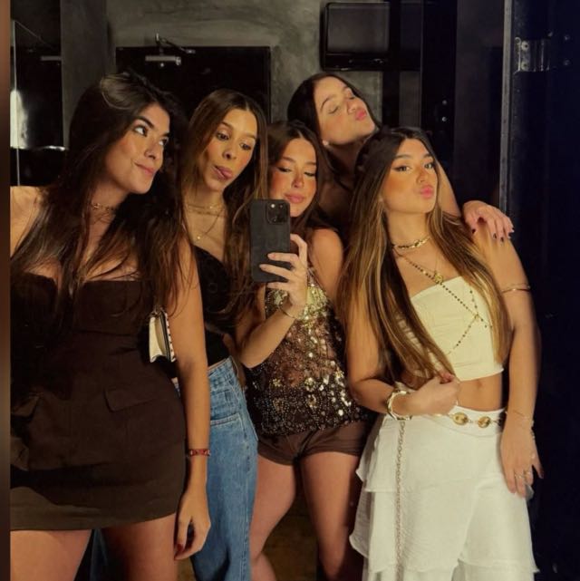 Ícone do grupo After 18
